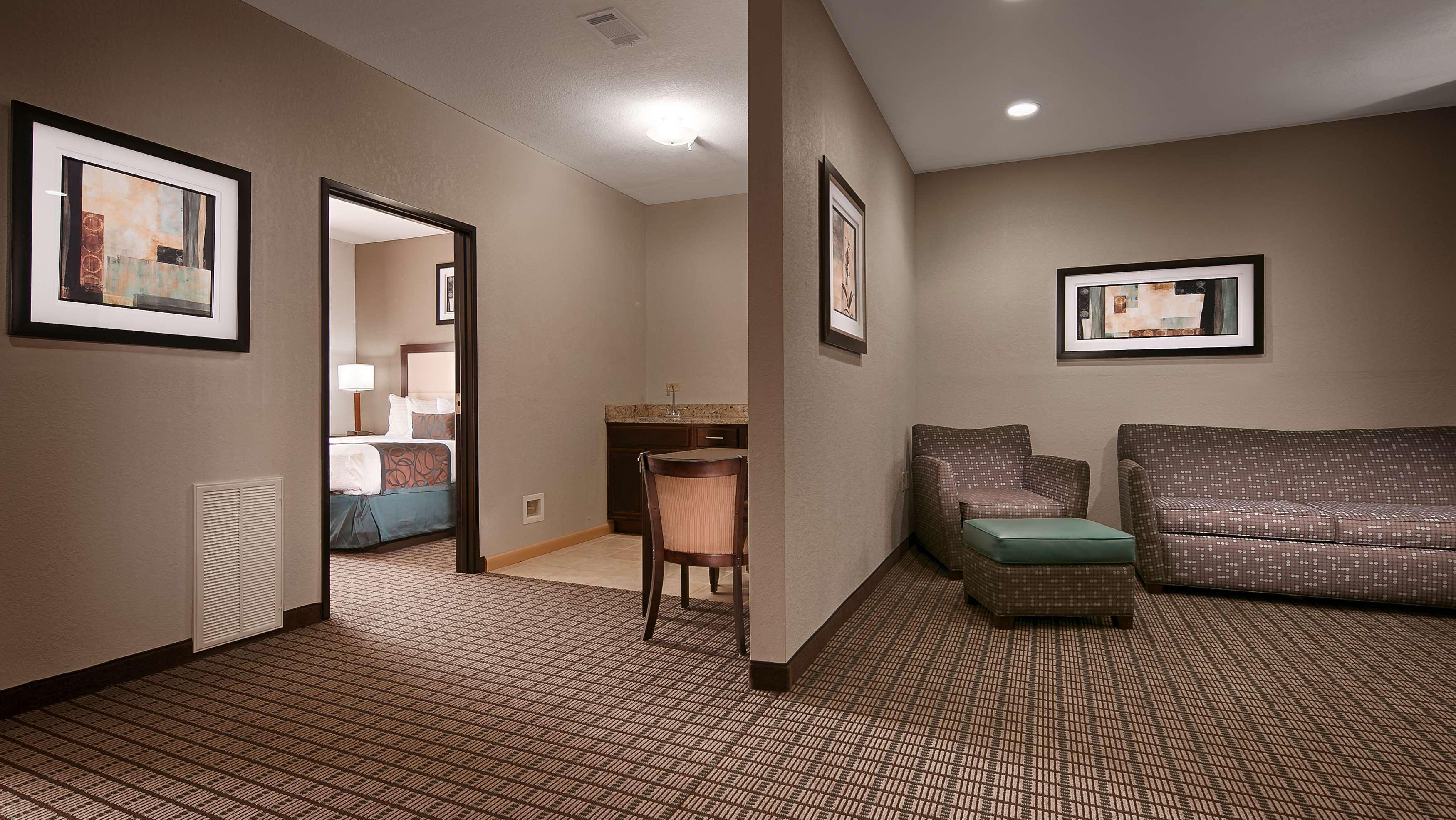 Best Western Plus - Magee Inn & Suites Exterior foto