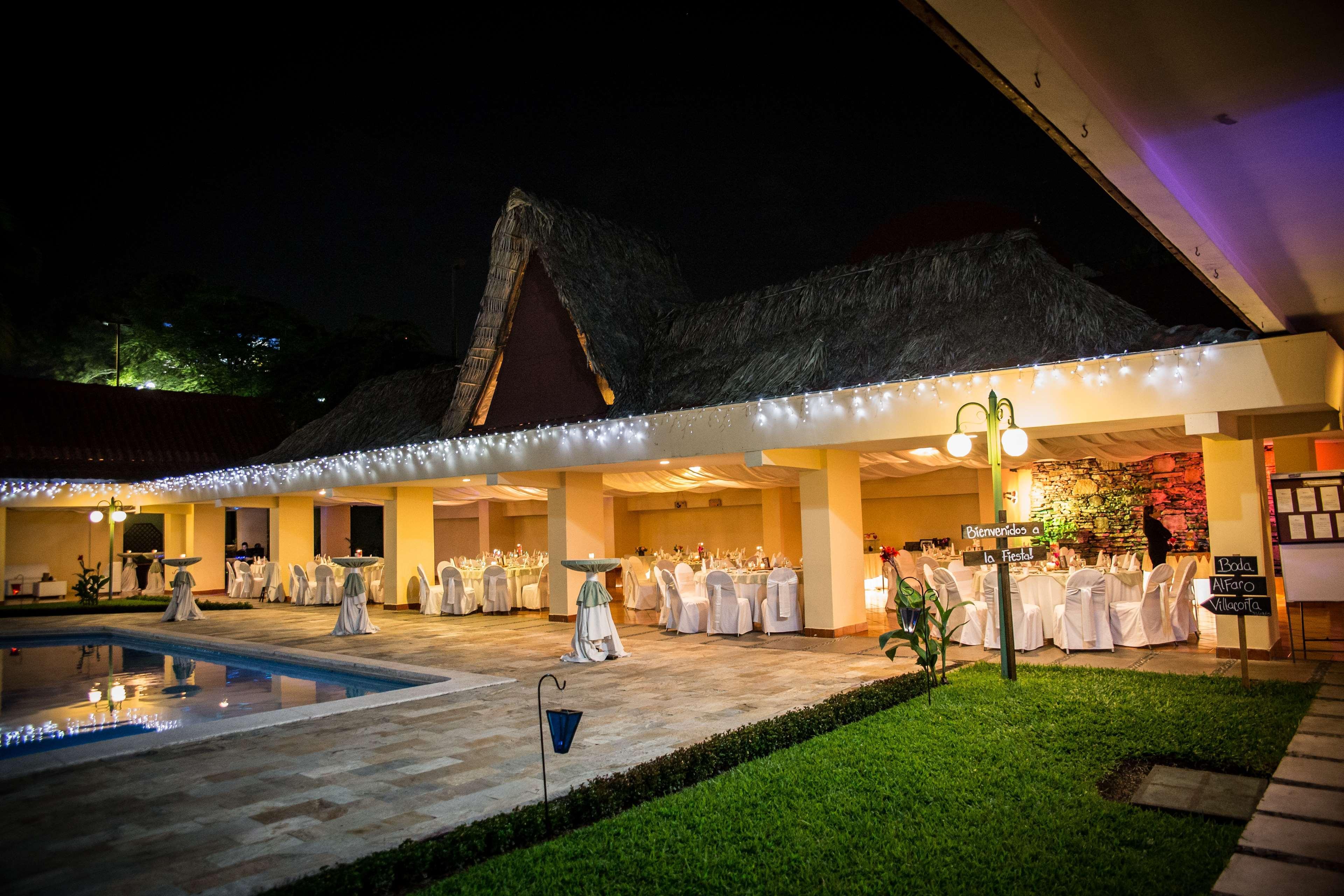 Best Western Plus - Magee Inn & Suites Exterior foto